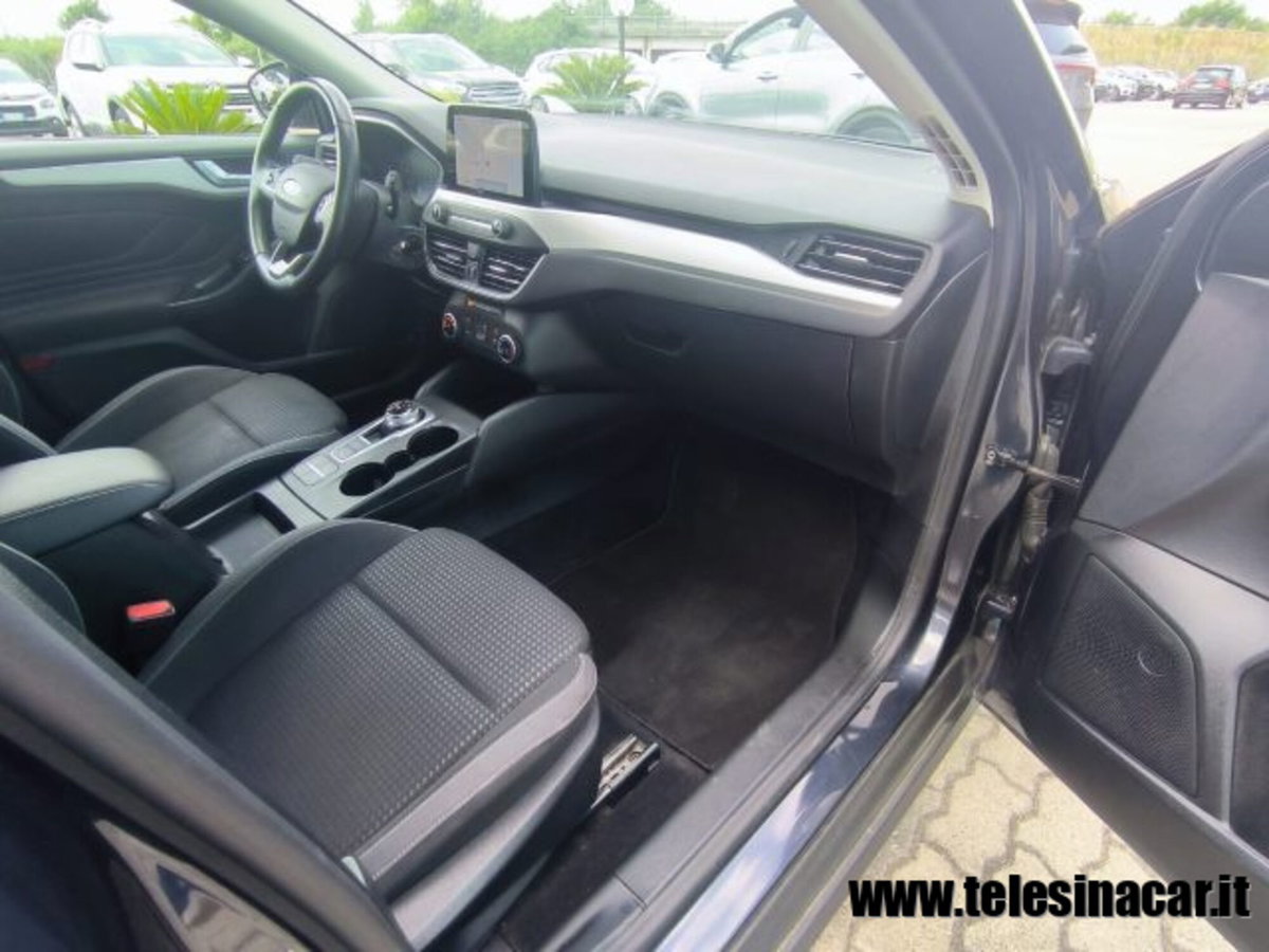 Ford Focus 1.0 EcoBoost 125 CV automatico 5p. Business (16)