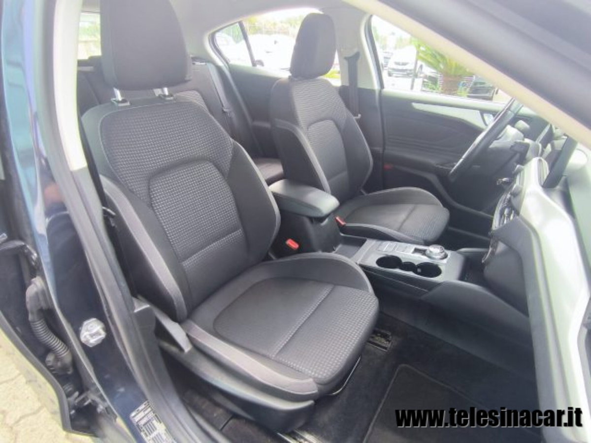 Ford Focus 1.0 EcoBoost 125 CV automatico 5p. Business (18)