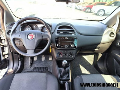 Fiat Punto 1.3 MJT II 75 CV 5 porte Lounge (11)