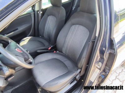 Fiat Punto 1.3 MJT II 75 CV 5 porte Lounge (9)