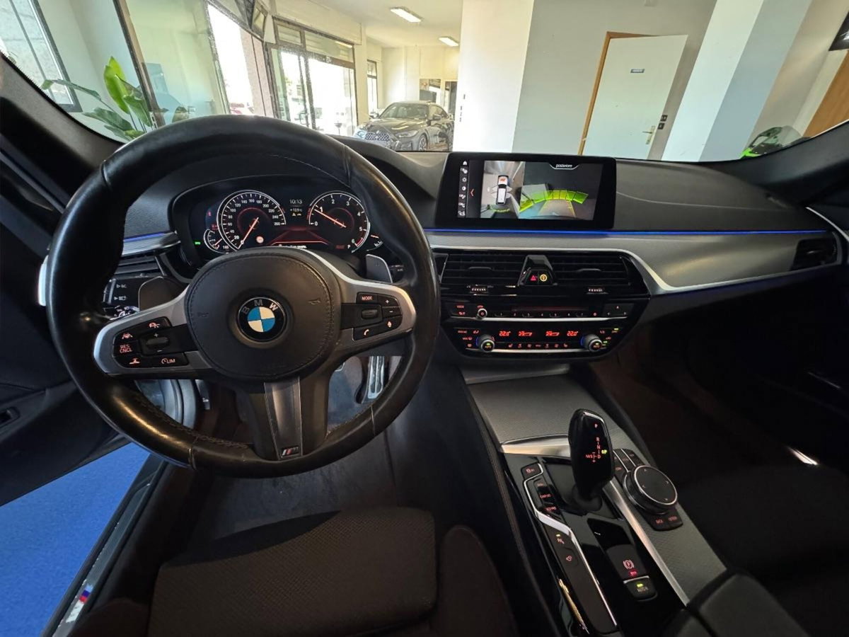 BMW Serie 5 Touring 520d  Msport (12)