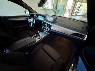 BMW Serie 5 Touring 520d  Msport (13)