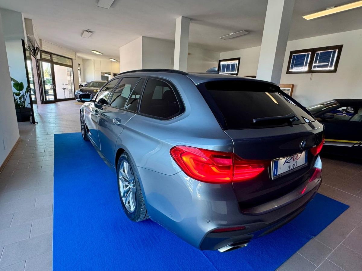 BMW Serie 5 Touring 520d  Msport (5)