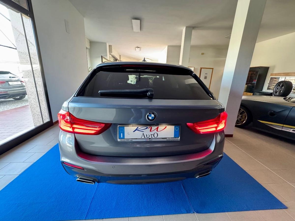 BMW Serie 5 Touring 520d  Msport (6)