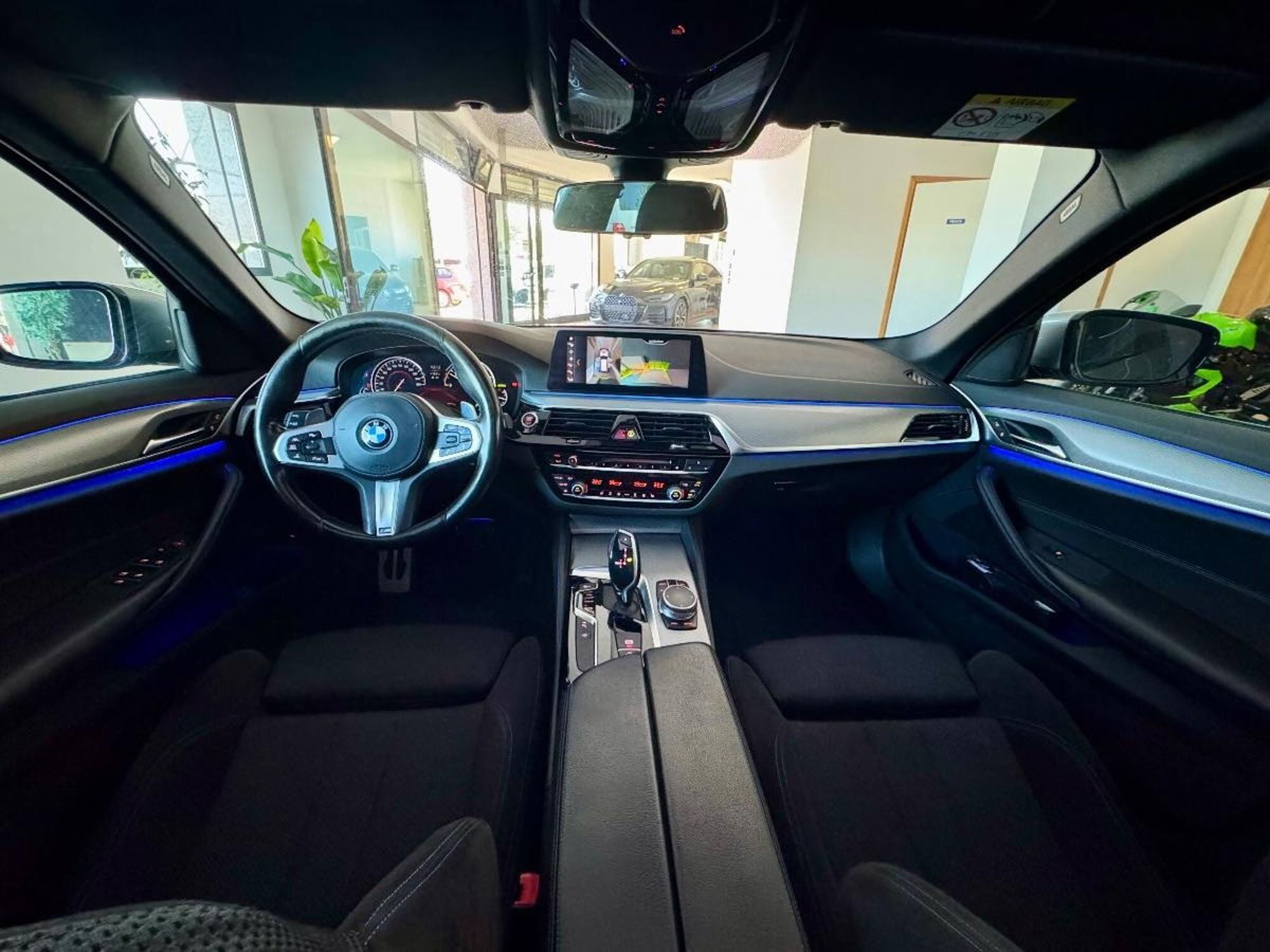 BMW Serie 5 Touring 520d  Msport (7)