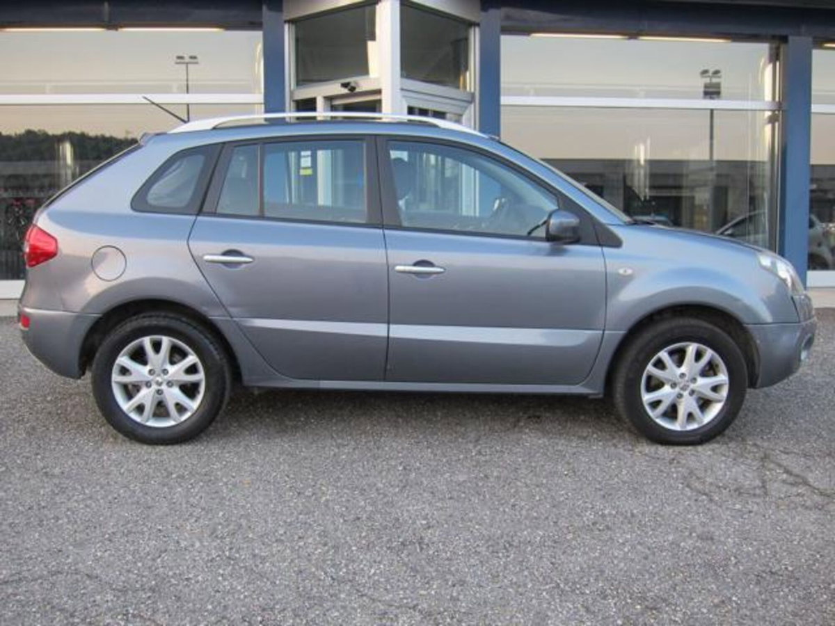 Renault Koleos 2.0 dCi 150CV 4X4 Dynamique (9)