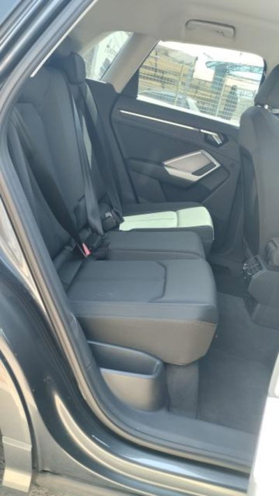 Audi Q3 2.0 TDI 150 CV S tronic S line Edition (12)