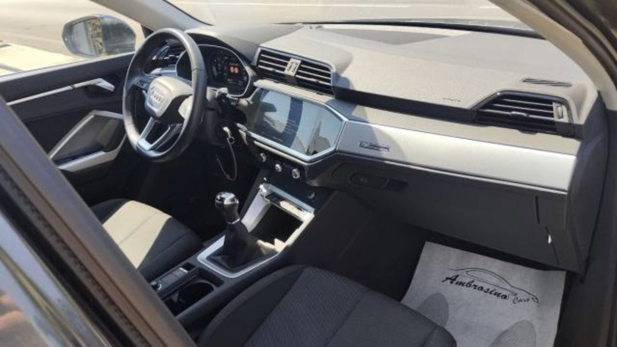 Audi Q3 2.0 TDI 150 CV S tronic S line Edition (7)