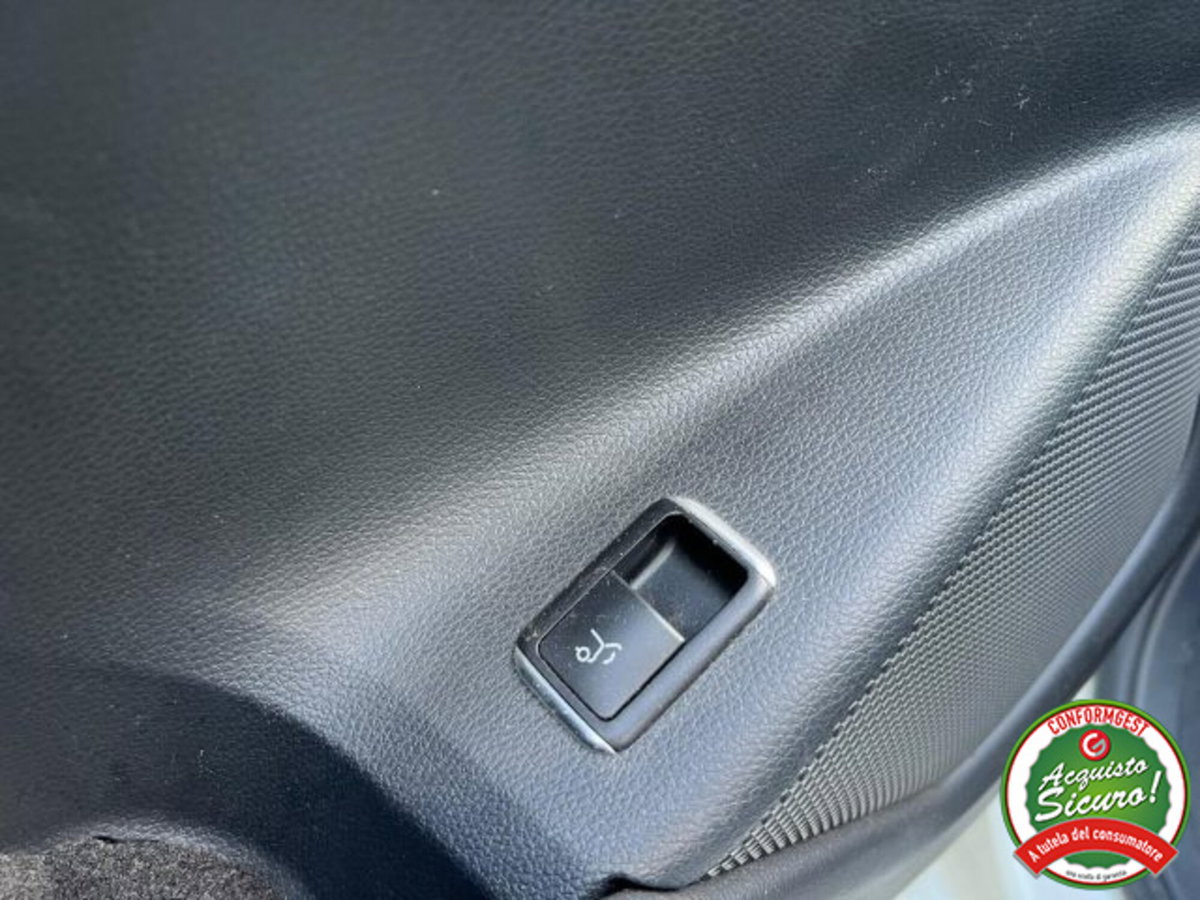 Mercedes-Benz GLA SUV 180 d Sport (13)