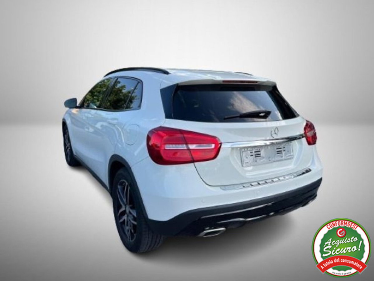 Mercedes-Benz GLA SUV 180 d Sport (3)