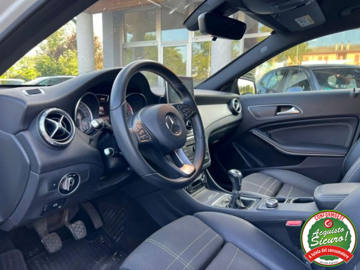 Mercedes-Benz GLA SUV 180 d Sport (5)