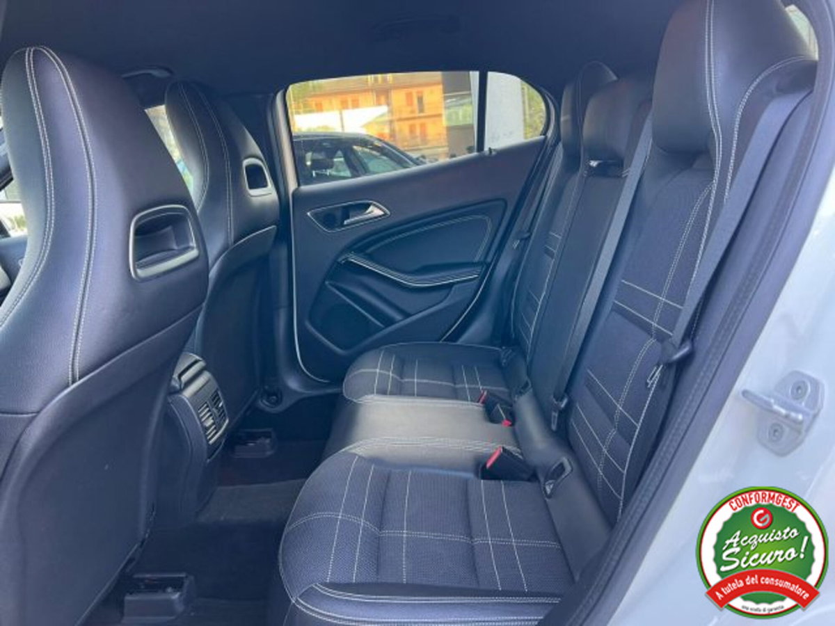 Mercedes-Benz GLA SUV 180 d Sport (8)