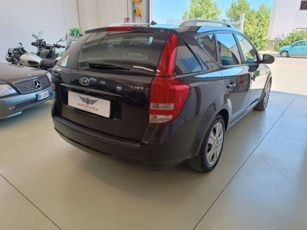 Kia cee'd 1.6 CRDi VGT 115CV 5p. EX (4)