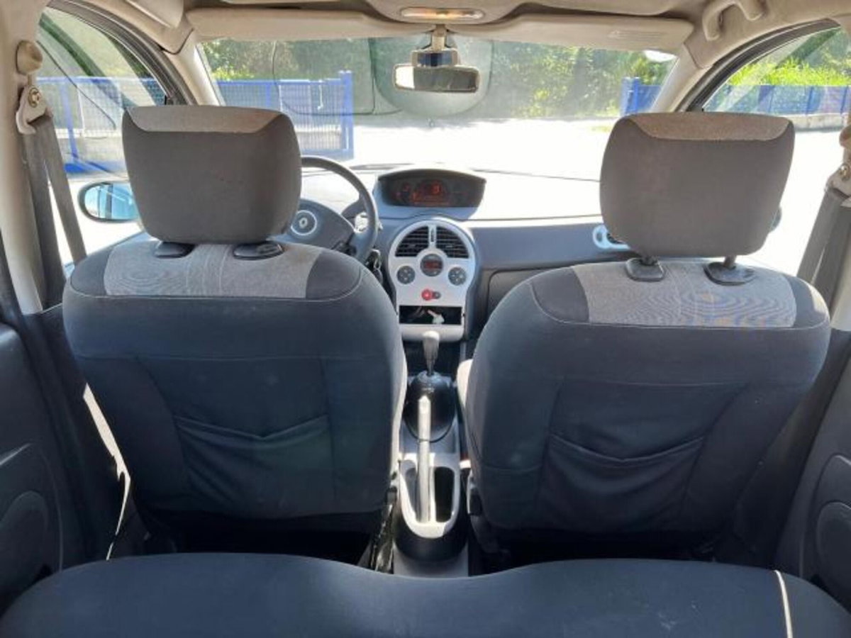 Renault Modus 1.5 dCi 85CV Saint Tropez (14)