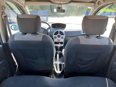Renault Modus 1.5 dCi 85CV Saint Tropez (14)