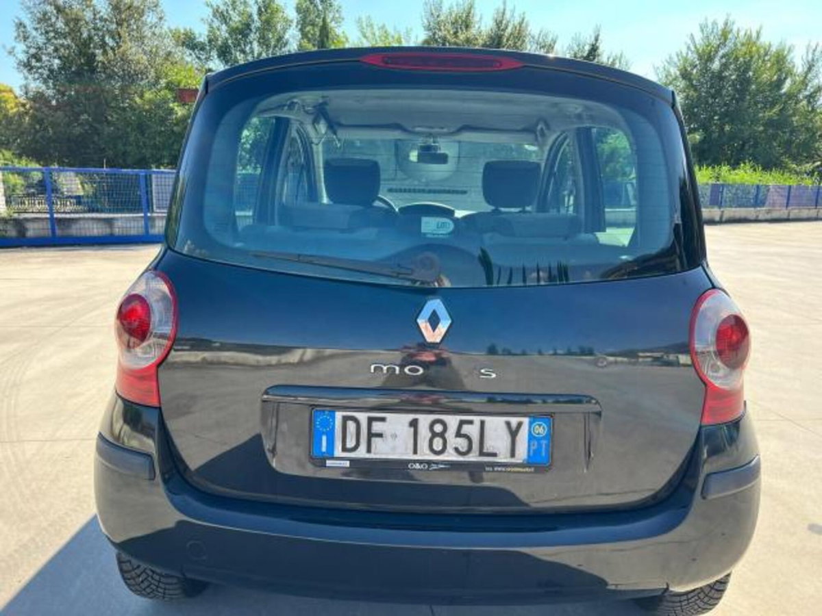 Renault Modus 1.5 dCi 85CV Saint Tropez (5)