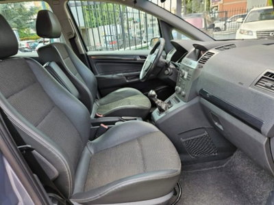 Opel Zafira 1.9 CDTI 120CV Cosmo (10)