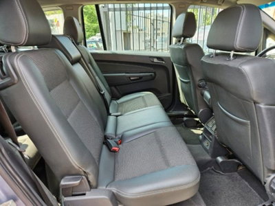 Opel Zafira 1.9 CDTI 120CV Cosmo (11)