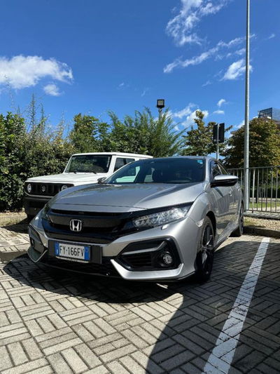 Honda Civic 1.6 5 porte Elegance Navi  usata