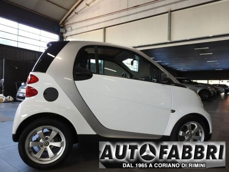smart Fortwo 1000 52 kW MHD coupé pulse