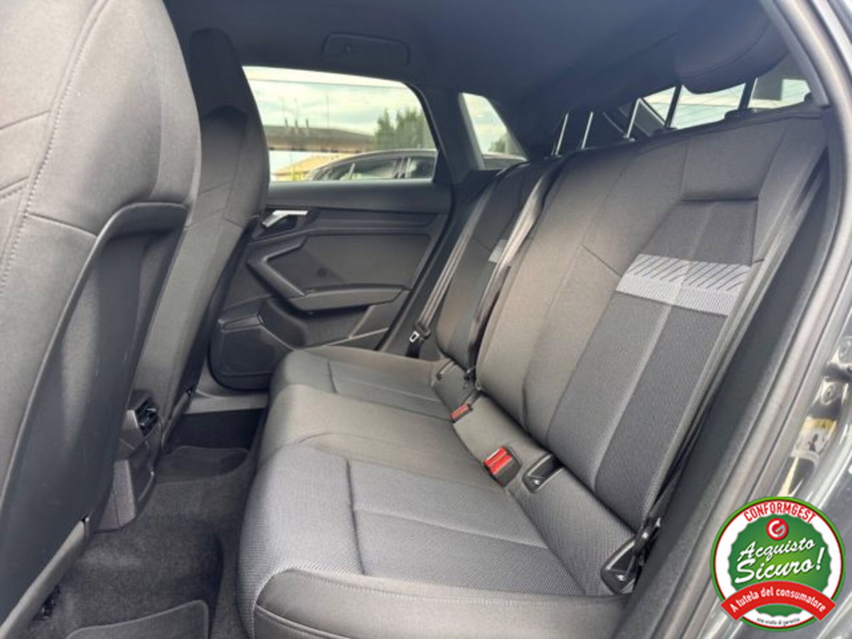 Audi A3 Sportback 40 TDI quattro S tronic S line edition (9)