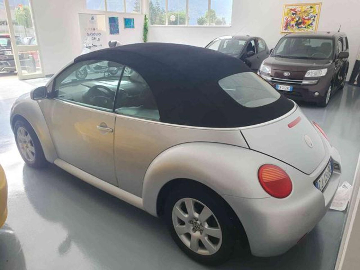 Volkswagen New Beetle Cabrio 1.6 Cabrio (3)