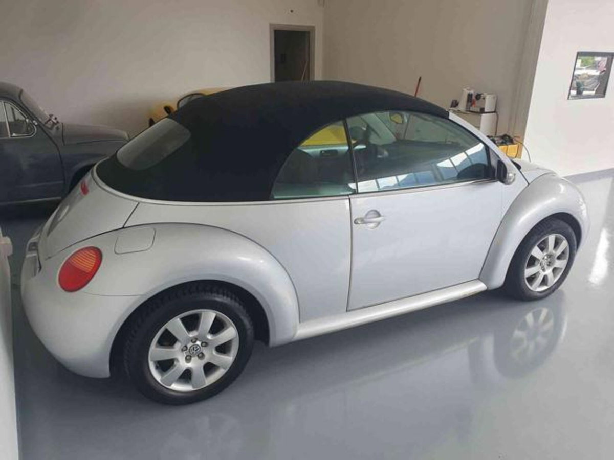 Volkswagen New Beetle Cabrio 1.6 Cabrio (4)