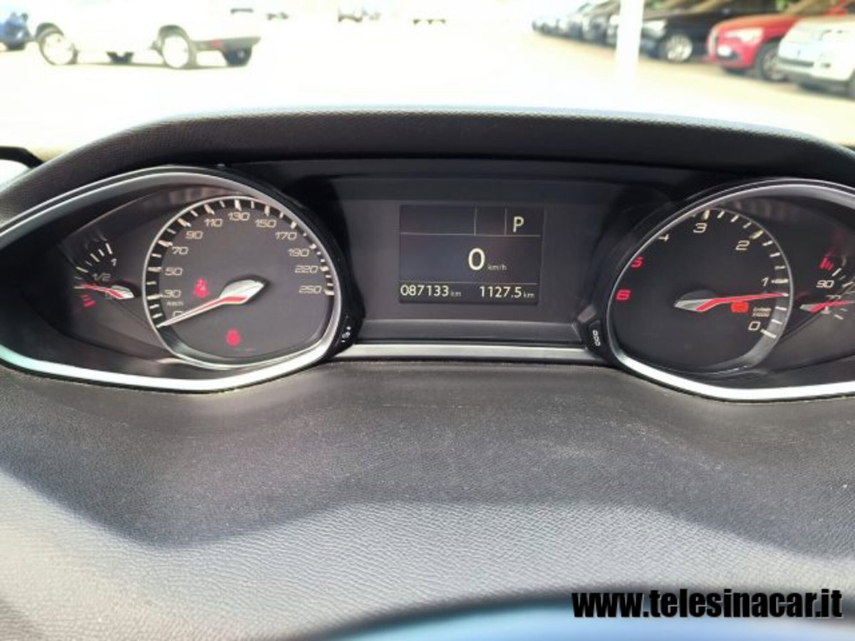 Peugeot 308 SW BlueHDi 130 S&S EAT6 Business (11)