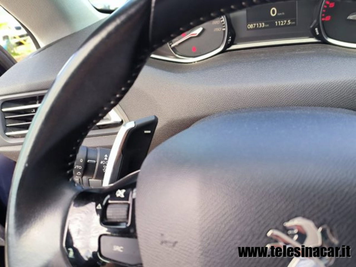 Peugeot 308 SW BlueHDi 130 S&S EAT6 Business (18)