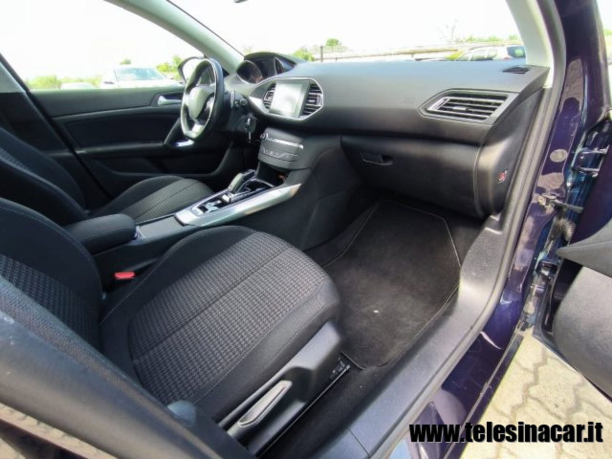 Peugeot 308 SW BlueHDi 130 S&S EAT6 Business (20)
