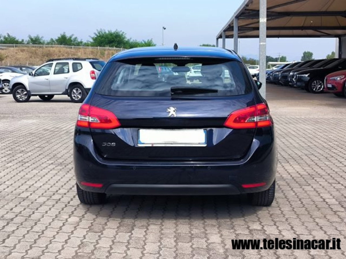 Peugeot 308 SW BlueHDi 130 S&S EAT6 Business (7)