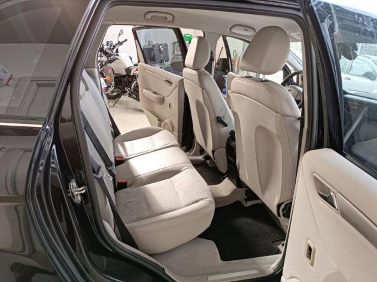 Mercedes-Benz Classe B 180 CDI Premium (17)