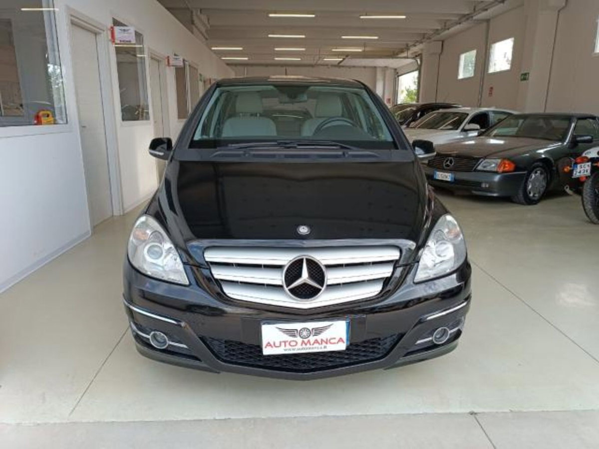 Mercedes-Benz Classe B 180 CDI Premium (2)