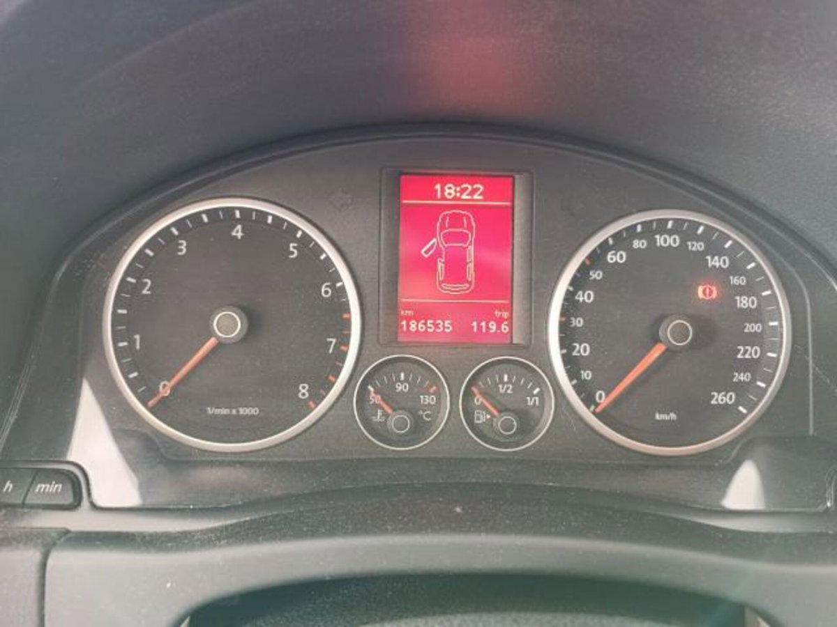Volkswagen Tiguan 1.4 16V TSI Trend & Fun (18°) (10)
