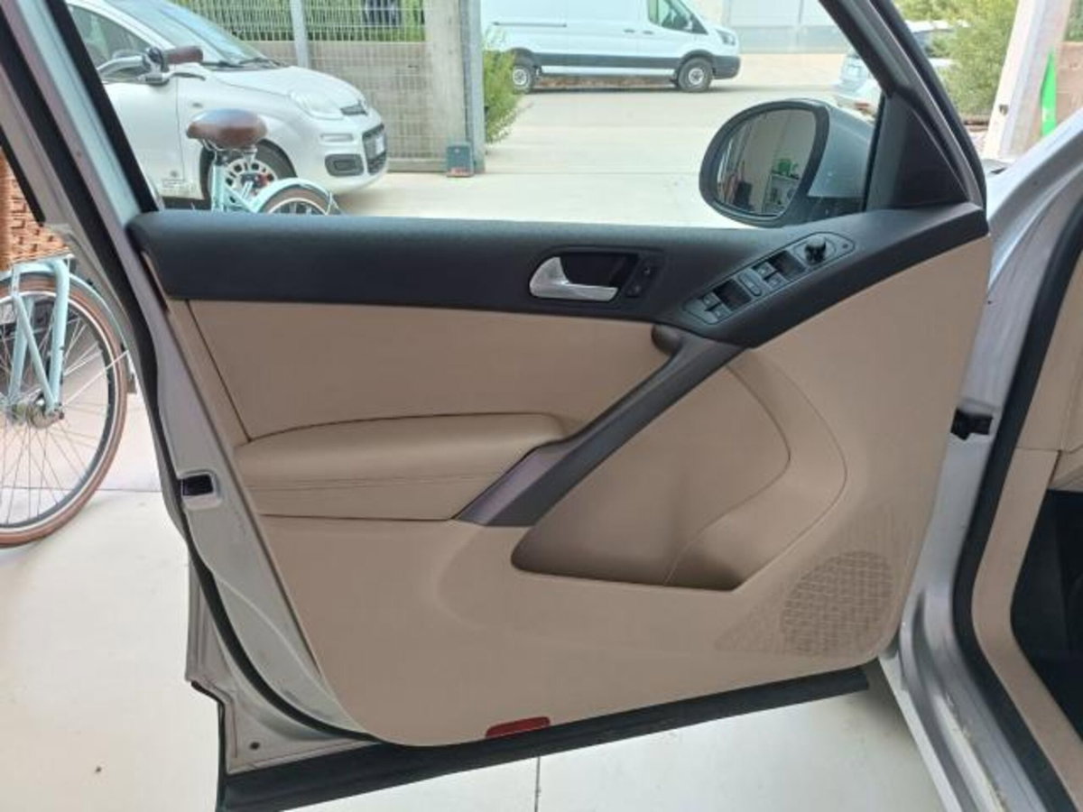 Volkswagen Tiguan 1.4 16V TSI Trend & Fun (18°) (7)