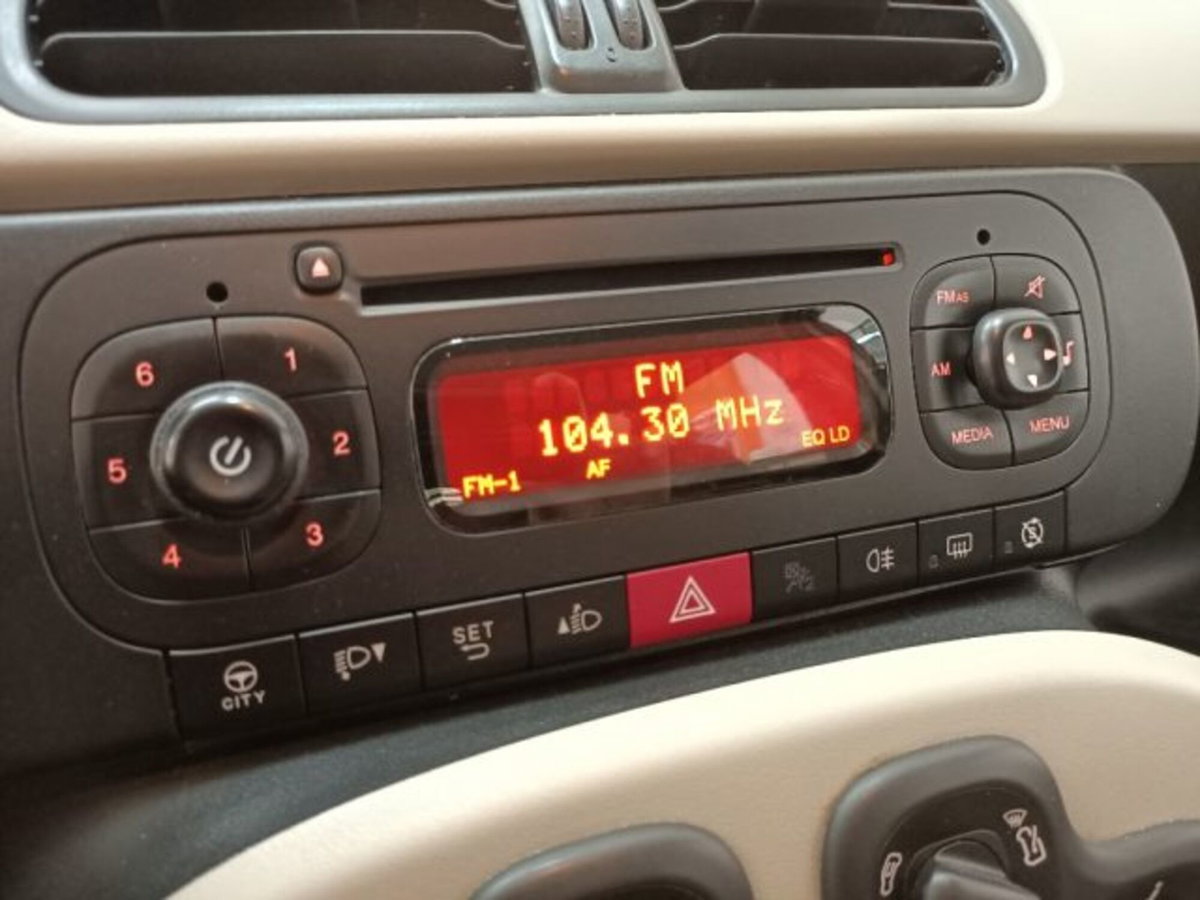 Fiat Panda 1.3 MJT 95 CV S&S Easy (16)