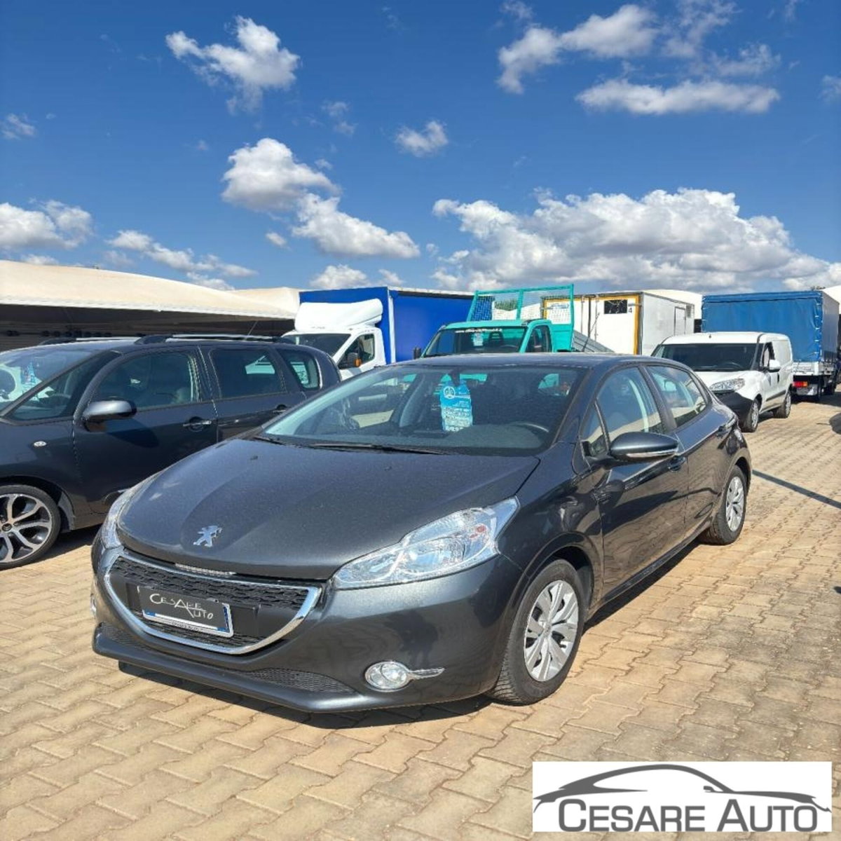 Peugeot 208 VTi 82 CV 5 porte Allure (2)