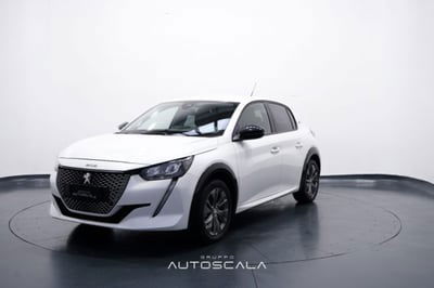 Peugeot 208 50 kWh Allure usata