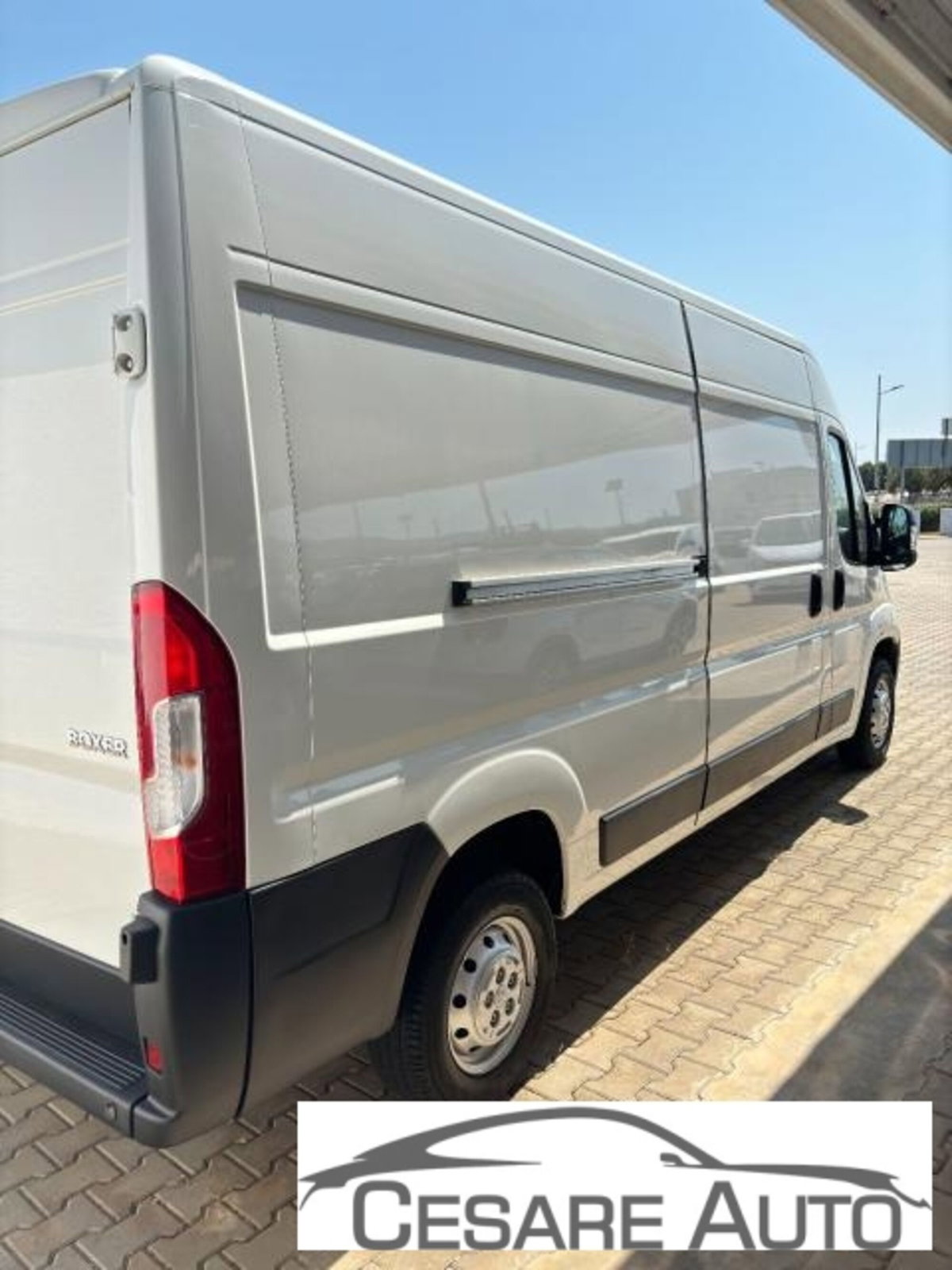 Peugeot Boxer Furgone 335 2.0 BlueHDi 130CV PC-TN Furgone (3)