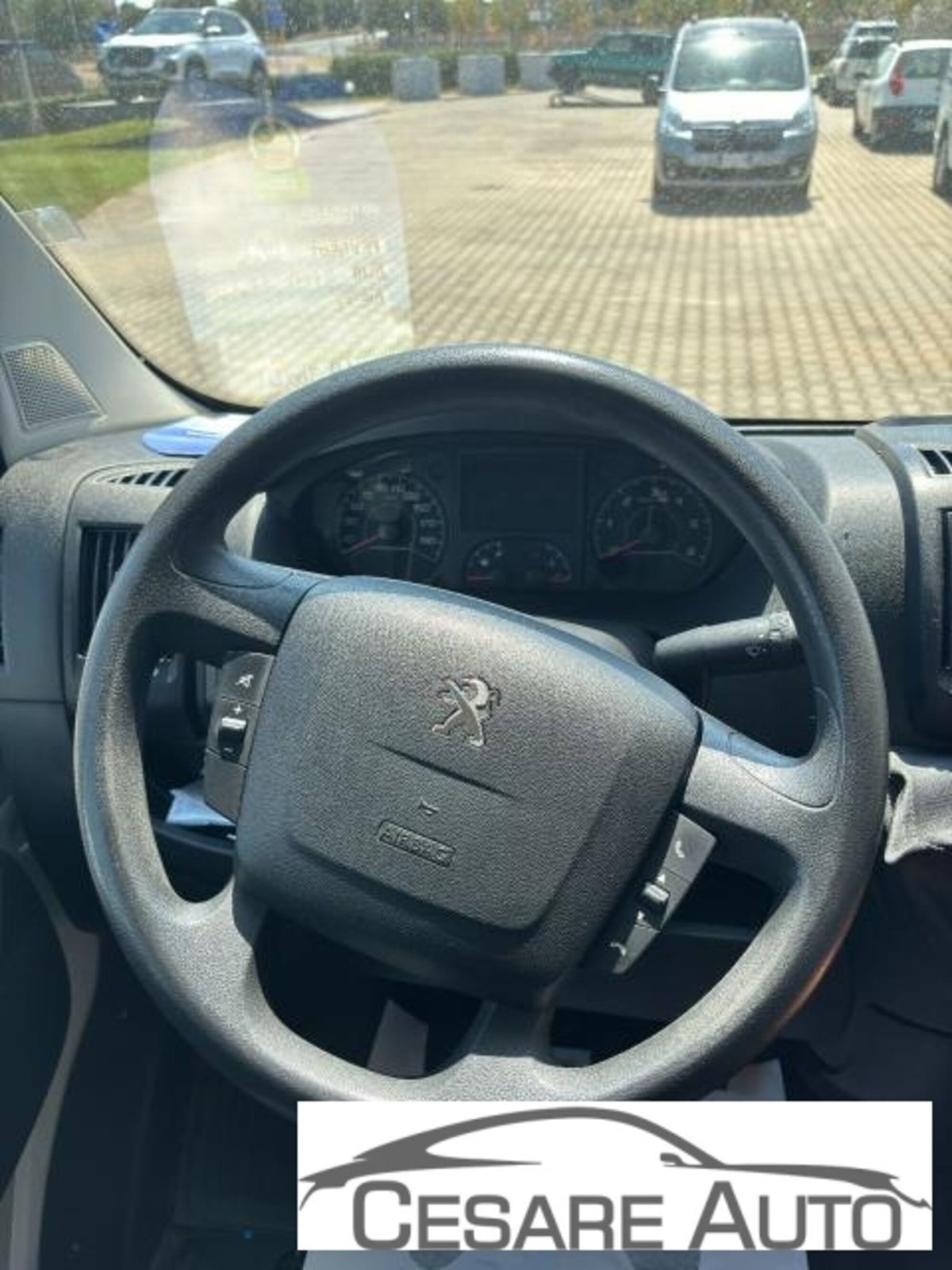 Peugeot Boxer Furgone 335 2.0 BlueHDi 130CV PC-TN Furgone (6)