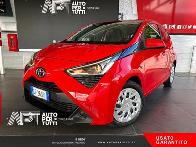 Toyota Aygo 1.0 VVT-i 72 CV 5 porte x-cool  usata