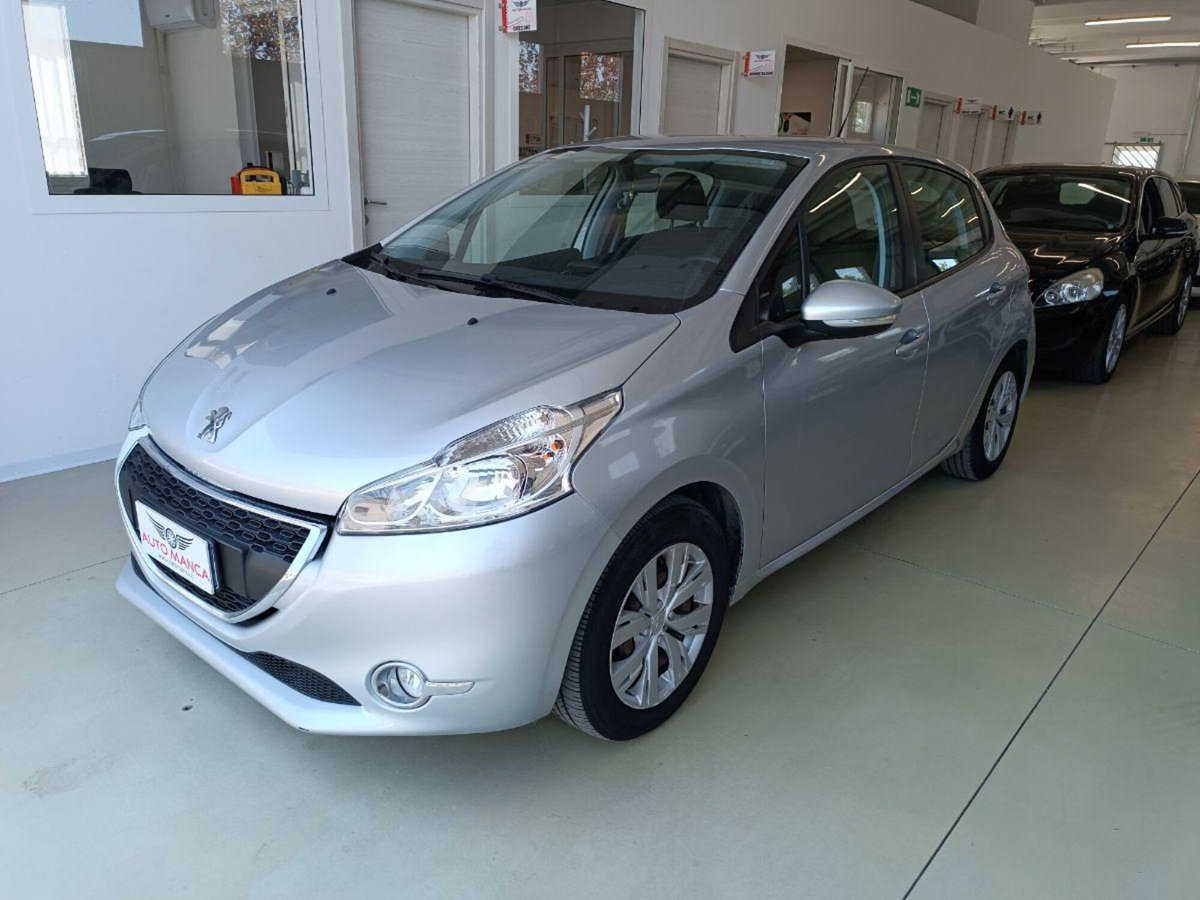 Peugeot 208 VTi 82 CV 5 porte Allure