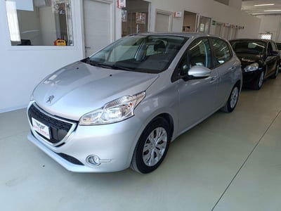 Peugeot 208 VTi 82 CV 5 porte Allure usata