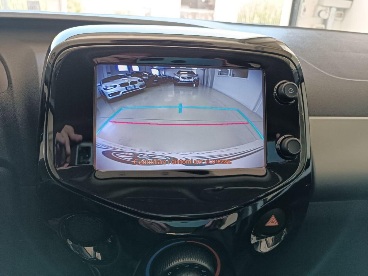 Citroen C1 Airscape C1 Airscape VTi 68 5 porte Shine (12)