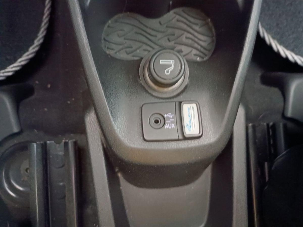 Lancia Ypsilon 1.3 MJT 16V 95 CV 5 porte S&S Platinum (13)