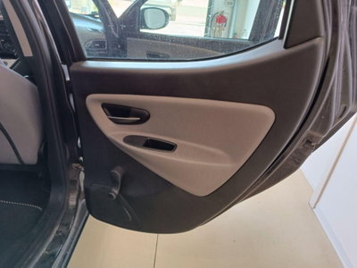 Lancia Ypsilon 1.3 MJT 16V 95 CV 5 porte S&S Platinum (16)