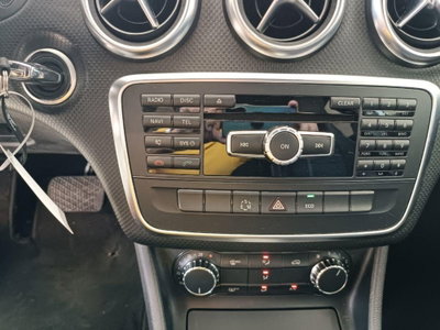 Mercedes-Benz Classe A 180 CDI BlueEFFICIENCY Automatic Premium (12)