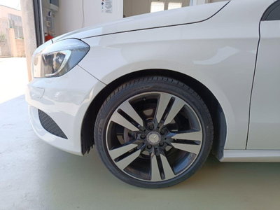 Mercedes-Benz Classe A 180 CDI BlueEFFICIENCY Automatic Premium (20)