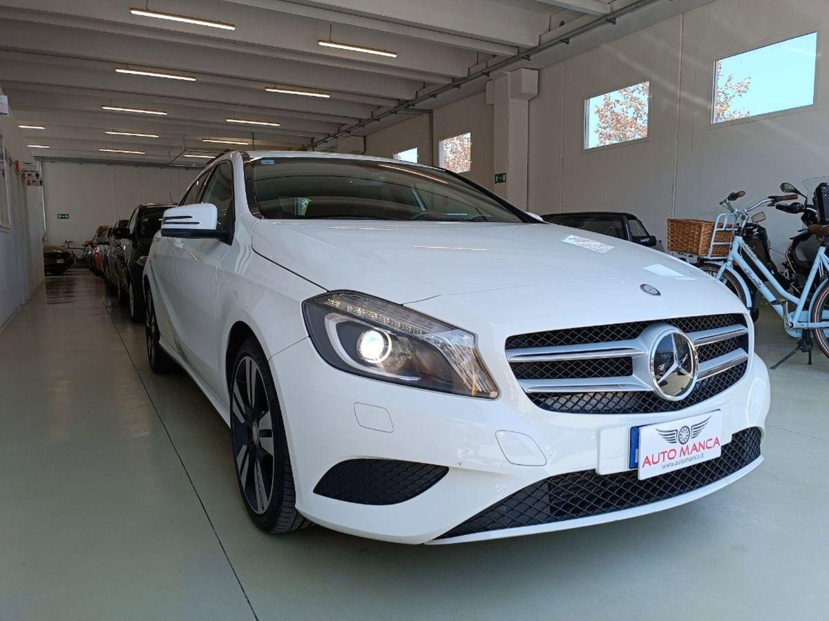 Mercedes-Benz Classe A 180 CDI BlueEFFICIENCY Automatic Premium (3)