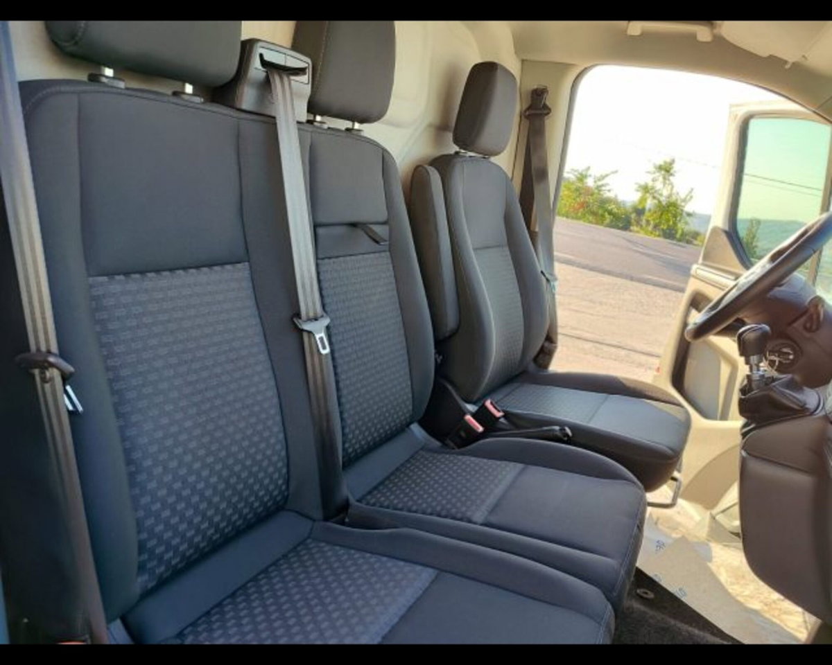 Ford Transit Custom Furgone 280 2.0 TDCi 130 PC Furgone Entry (9)